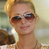 Paris Hilton Dibayar Rp 1,8 Miliar untuk Mabuk