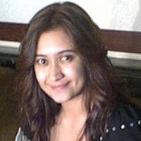 Sepatu Hak, Biang Keladi Nafa Urbach Keguguran