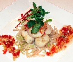 Salad Scallop Tauge dan Salsa 