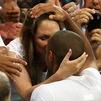 Claire (Henry) Resmi Janda Terkaya