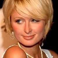 Paris Hilton Jadi Lesbian di Penjara