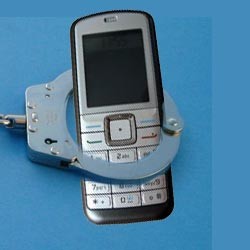 Orangtua Bisa Kekang Ponsel Anak 