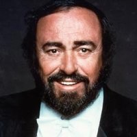 Luciano Pavarotti Tutup Usia