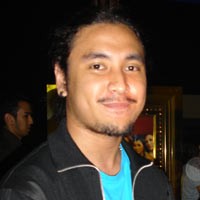 Ello Punya Pacar dari Dunia Lain