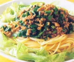 Salad Pasta Ayam Tumis