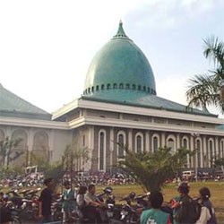 Yuk, Nge-net Gratis di Masjid