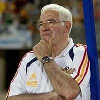 Aragones Cuma Malas Ngomong