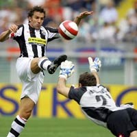 Gol Di Natale Tekuk Juventus