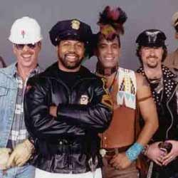 Orang Udik Tak Gentar Lawan Raksasa Internet