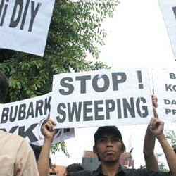 Massa Jogja Demo Tolak Razia Software Bajakan