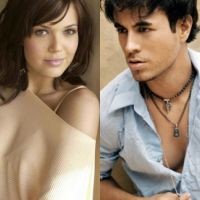 Mandy Moore-Enrique Iglesias jadi Pasangan Baru