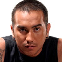 Dijenguk Ibu, Gary Iskak Minta Maaf