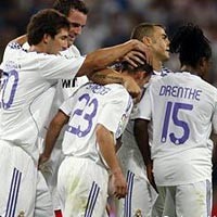 Sneijder Hoki Real, Atletico Mulai Panas