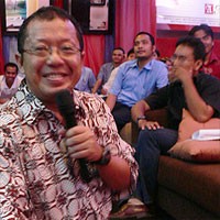 Wong Yogya Antusias Diskusi di Ngabubur-IT Sampai Malam