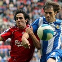 Benayoun Menangkan Liverpool