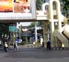 Jembatan Penyeberangan Dicuekin, Nyawa Dipertaruhkan