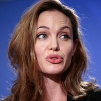 Angelina Jolie Hamil Anak ke-5?