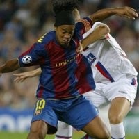 Berlusconi Mau Ronaldinho