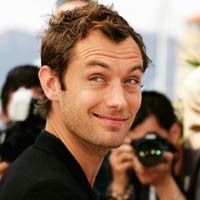 Jurus Nakal Jude Law Pikat Wanita