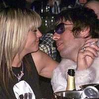 Pentolan Oasis Segera Nikahi Eks Personel All Saints