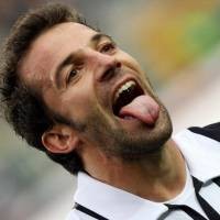 Del Piero Dilirik Tim Medioker
