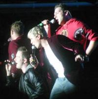 Westlife Doyan Dikirimi Mainan Seks