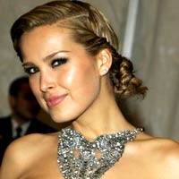 Petra Nemcova Amal Lewat Kalender Hot