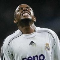 Sanksi Menunggu Baptista dan Robinho