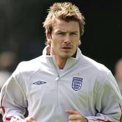 Bersaing di Internet, Beckham Taklukkan Steve Jobs