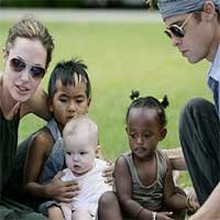 Pitt-Jolie Dicap Orang Tua yang Buruk 