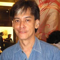 Ayah Sherina Dengar Gosip Fariz RM Pemakai