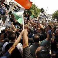 Kisah Tifosi Juve di Kota Milan