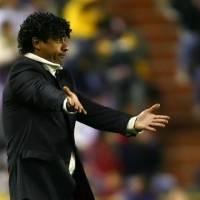 Rijkaard Kritik Timnya