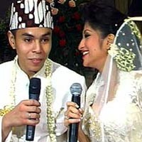 Suami Rahma Azhari Lapor Polisi