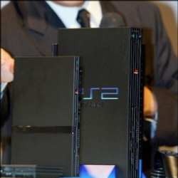 Sony Rilis PlayStation 2 Mungil 