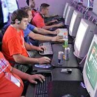 Menpora Pertimbangkan Game Jadi Cabang Olahraga