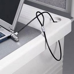 Jadi Agen Rahasia, Laptop Aman dari Pengutil