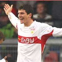 Stuttgart Beri Kekalahan Pertama Bayern