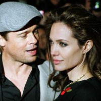 Jolie-Pitt Beli Pulau di Dubai