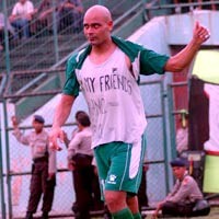 Persebaya Tekuk Persegi 1-0