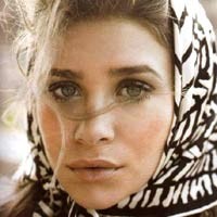 Ashley Olsen-Lance Armstrong Makin Hot