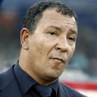 Ten Cate Bantah Rayu Ronaldinho Pindah