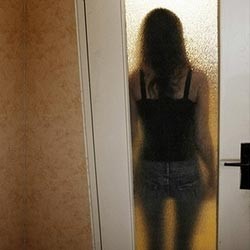 Situs Muntah dan Kelaparan Dilarang Beroperasi 