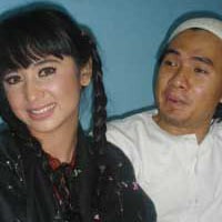 Dewi Persik Adopsi Anak