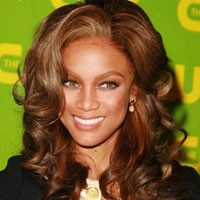 Tyra Banks Tolak Tidur Bareng Pria karena Wig
