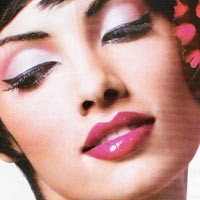 Riasan ala Mata Kucing nan Seksi