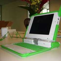 Perusahaan Nigeria Tuntut Produsen Laptop Murah 