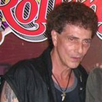 Ahmad Albar Pulang ke Rumah