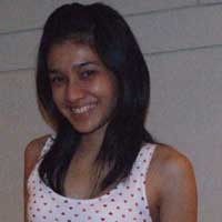 Dhini Aminarti Gandeng Pacar Baru 2008