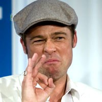 Brad Pitt Sumpah Stop Bugil